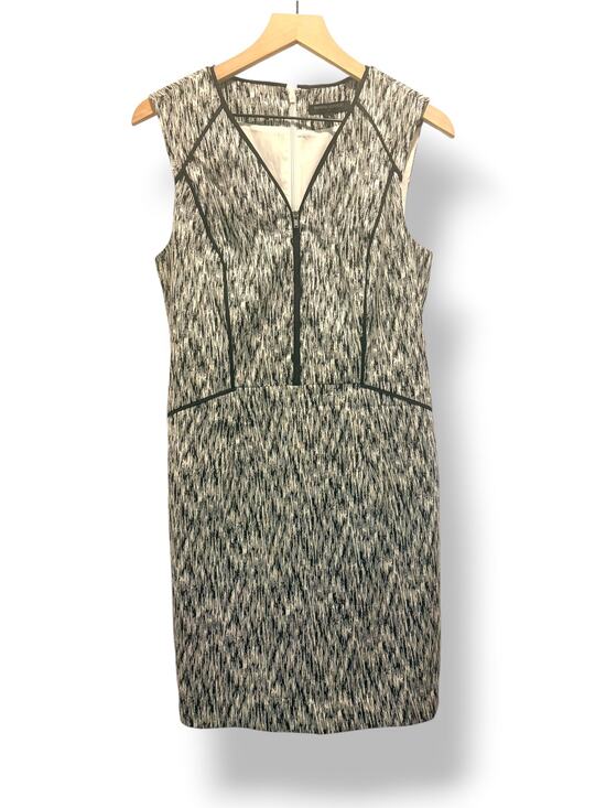 Banana Republic Dresses & Skirts - Banana Republic Black White Abstract Print Zip Sheath Dress Size 8 Cocktail Work